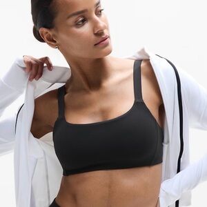 Reform Adjustable Sports Bra A-C. Medium